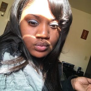 Meet your Posher, Bria